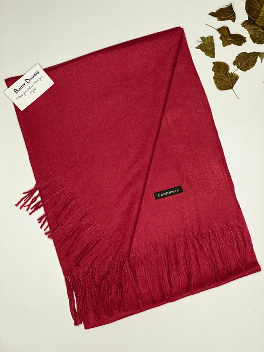 Plain Cashmere hijab in Crimson Red best for winter - Buntay Dhaagagy